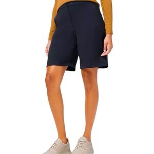 Lululemon Dynamic Days Bermuda Short in Navy Blue Women’s Size 6